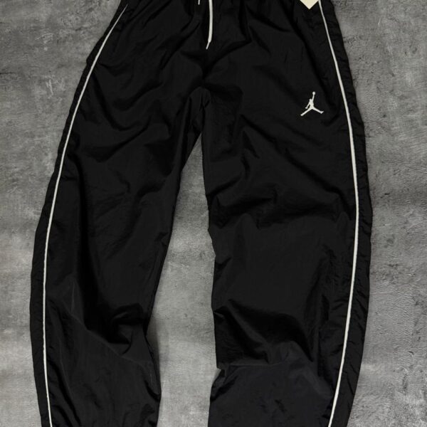 Jogging rompeviento Nike Jordan